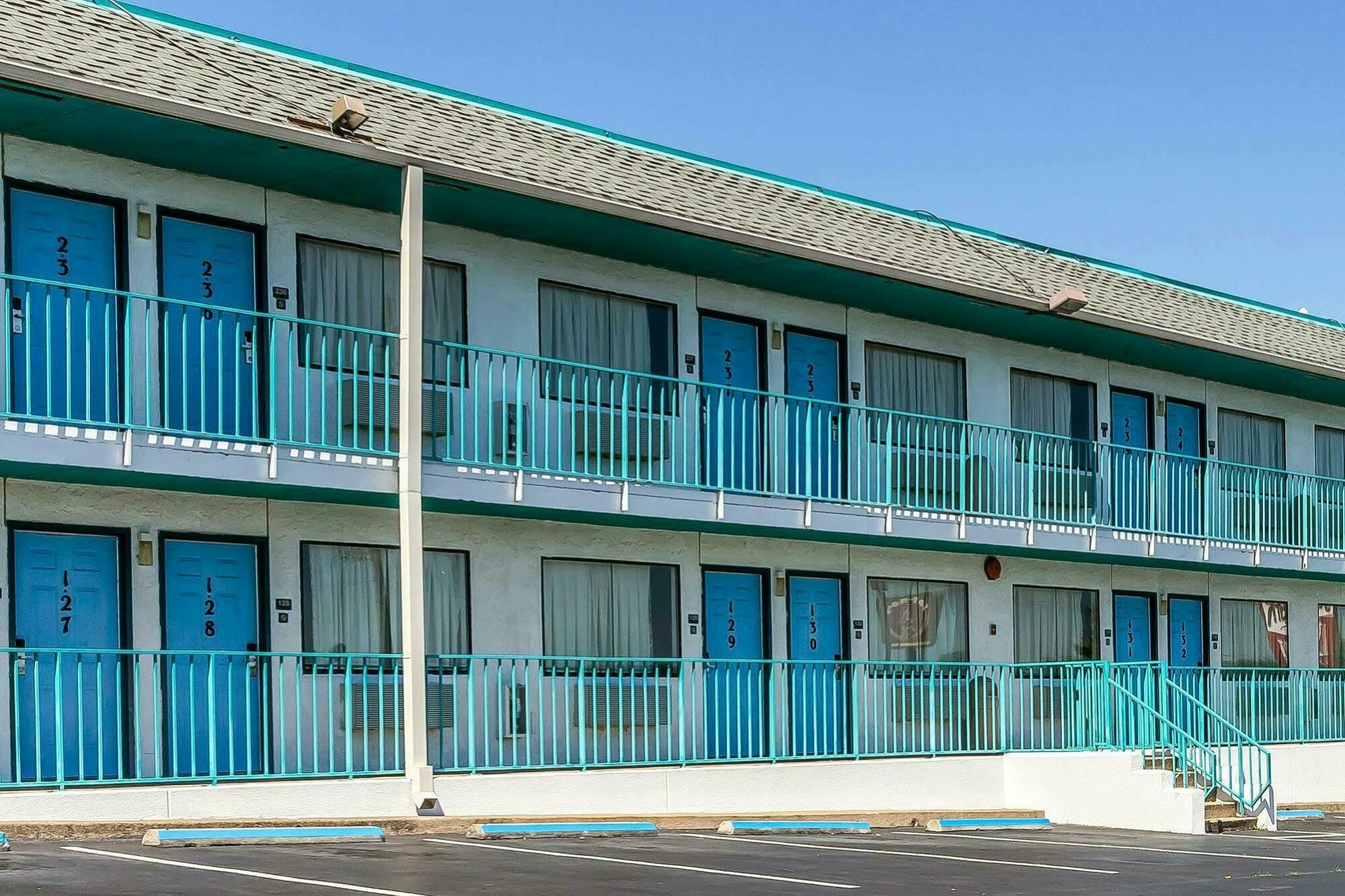 Rodeway Inn Nashville Exterior photo